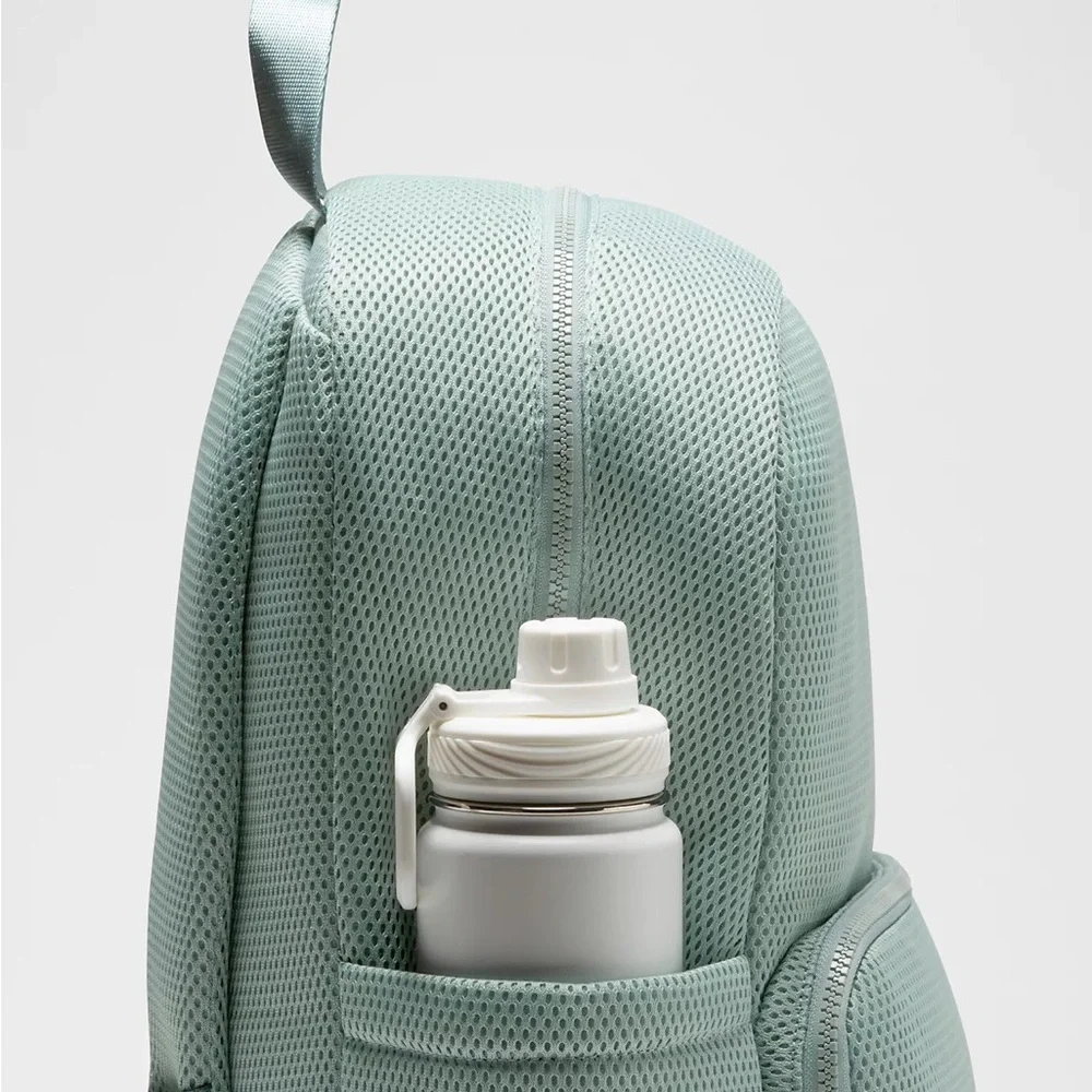 Lululemon Everywhere Backpack 22L Knit Mesh- Crater Blue